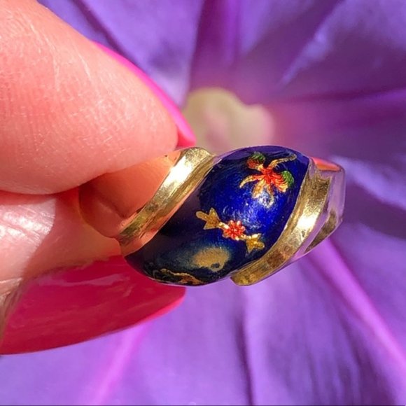 Jewelry - 18K Yellow Gold Vintage Enamel Ring